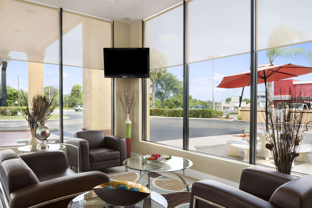 Howard Johnson by Wyndham Port Richey