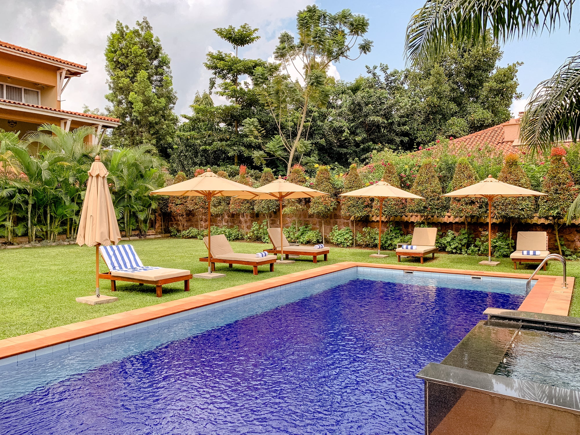 Swimming pool