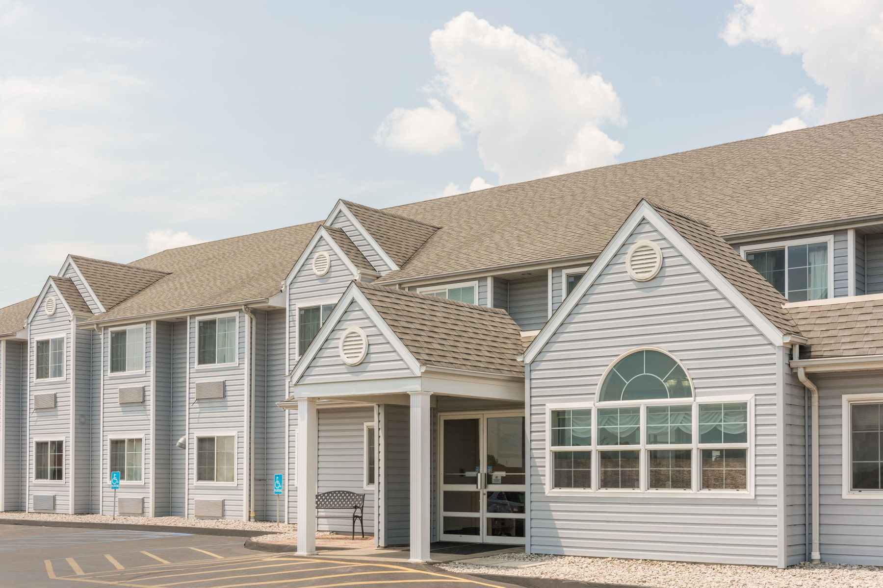 Microtel Inn and Suites by Wyndham Sainte Genevieve