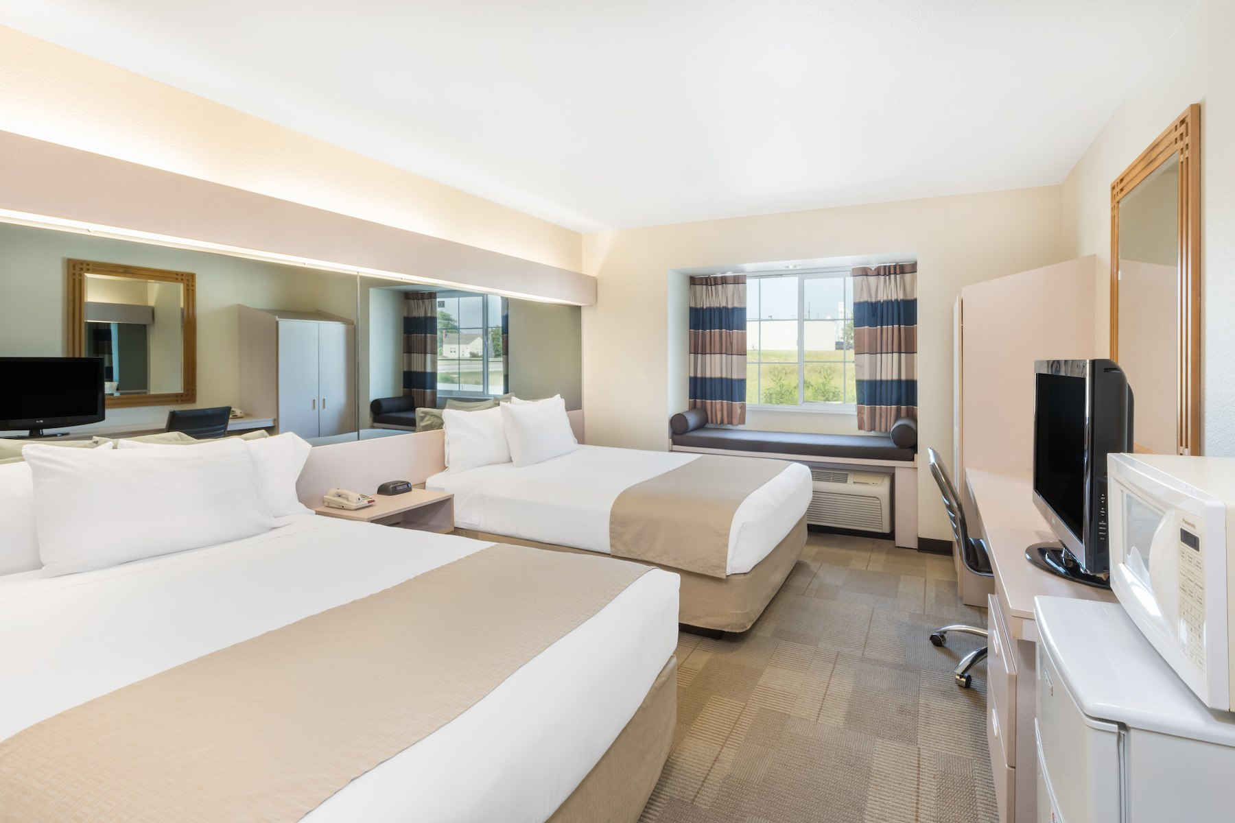 Microtel Inn and Suites by Wyndham Sainte Genevieve