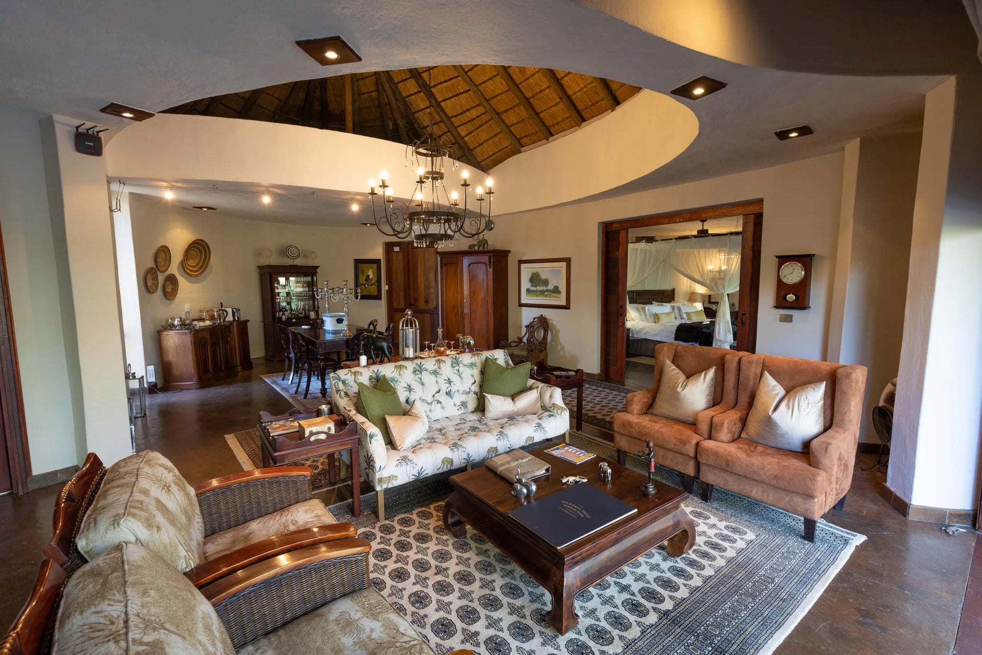 Room gallery image 1.