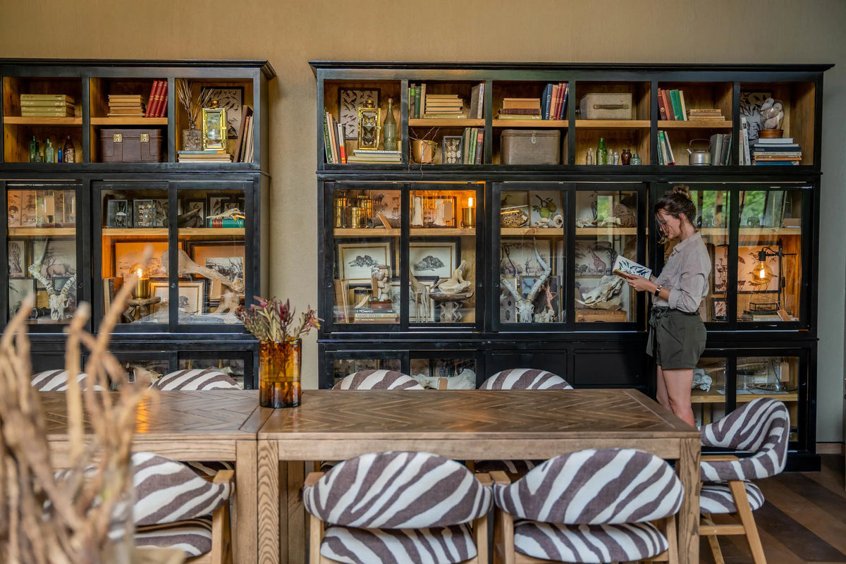 Lodge Library at Thornybush Game Lodge, Thornybush Game Reserve, South Africa.