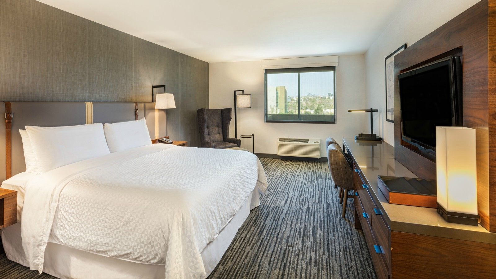 Four Points by Sheraton Los Angeles Westside