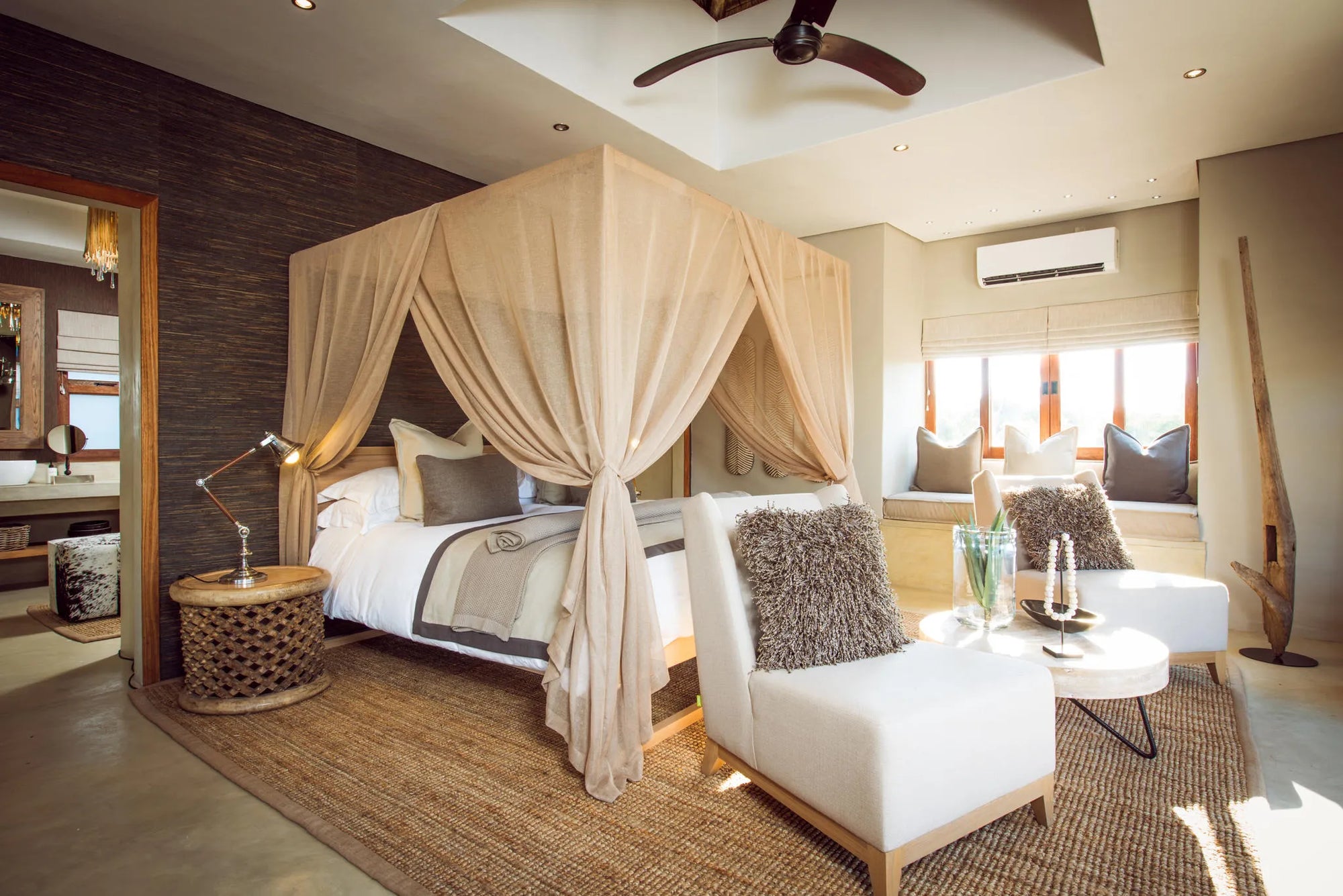Room gallery image 1.