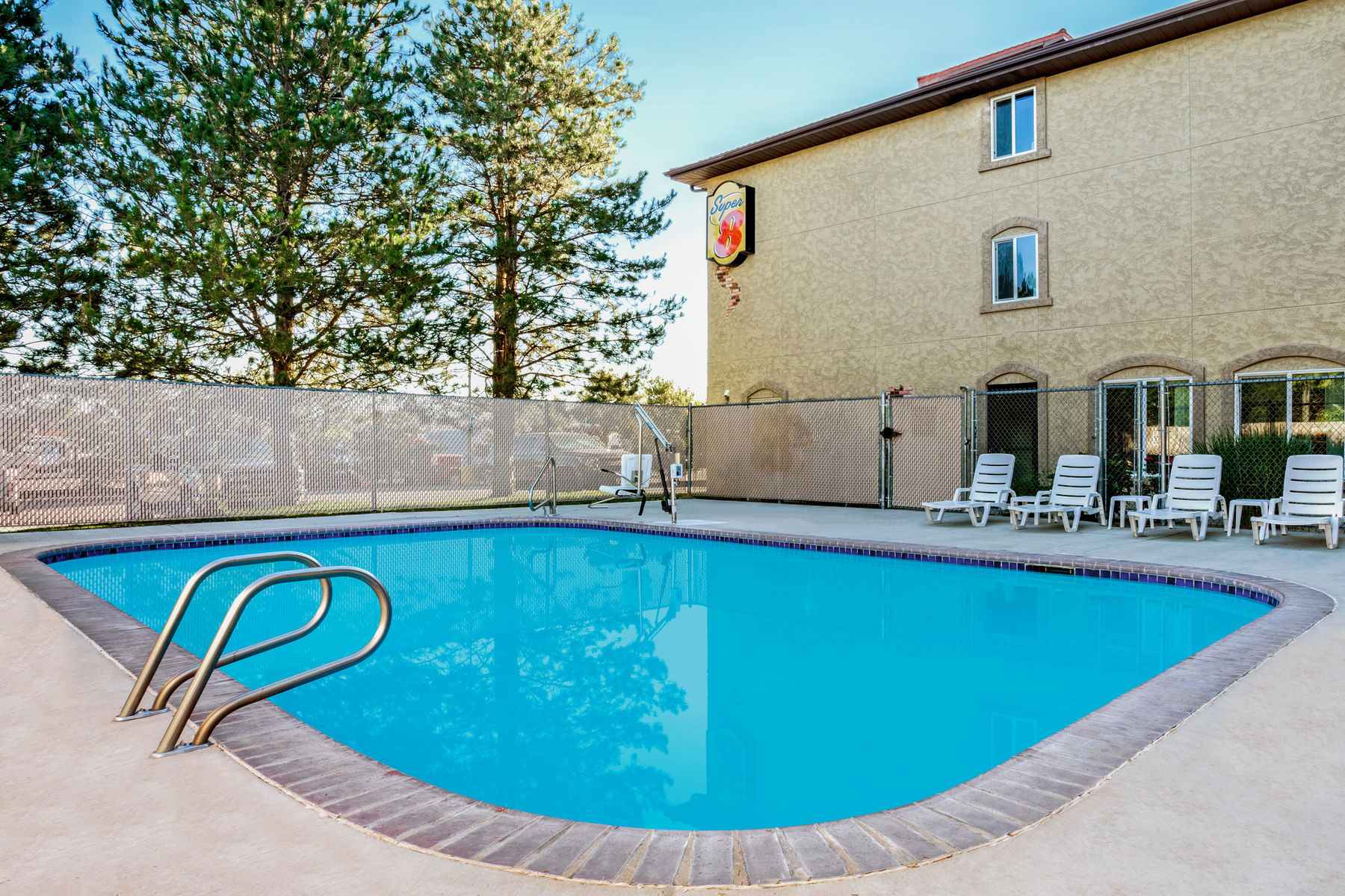 Super 8 by Wyndham Sparks Reno Area