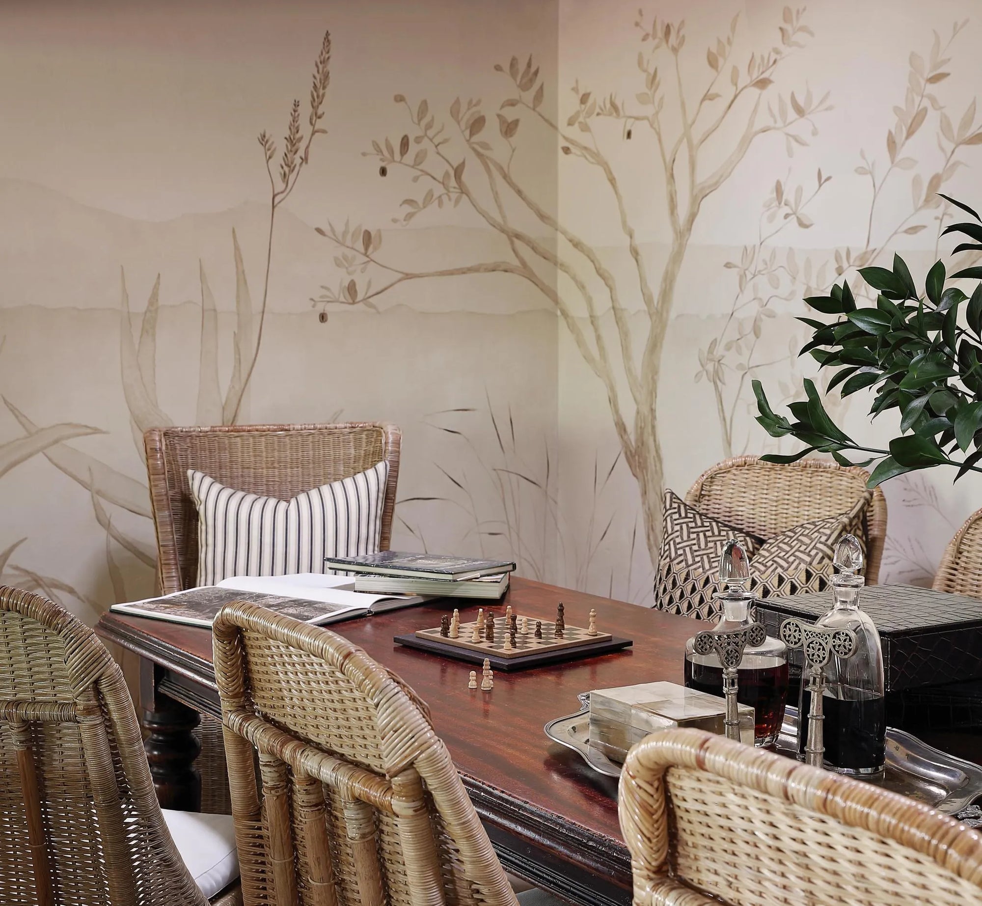 Pioneer Camp Explorer Lounge at Londolozi Pioneer Camp, Londolozi Game Reserve, South Africa.