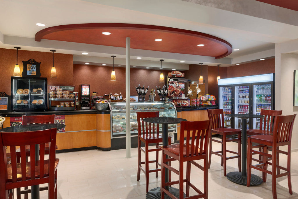 Ramada Plaza by Wyndham Newark International Airport