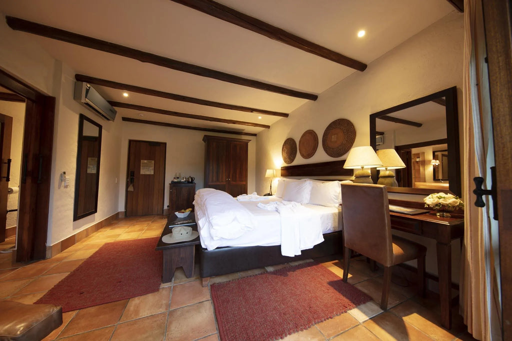 Room gallery image 3.