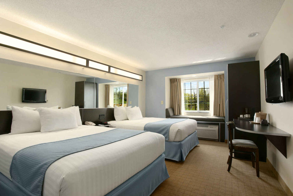 Microtel Inn & Suites by Wyndham Geneva
