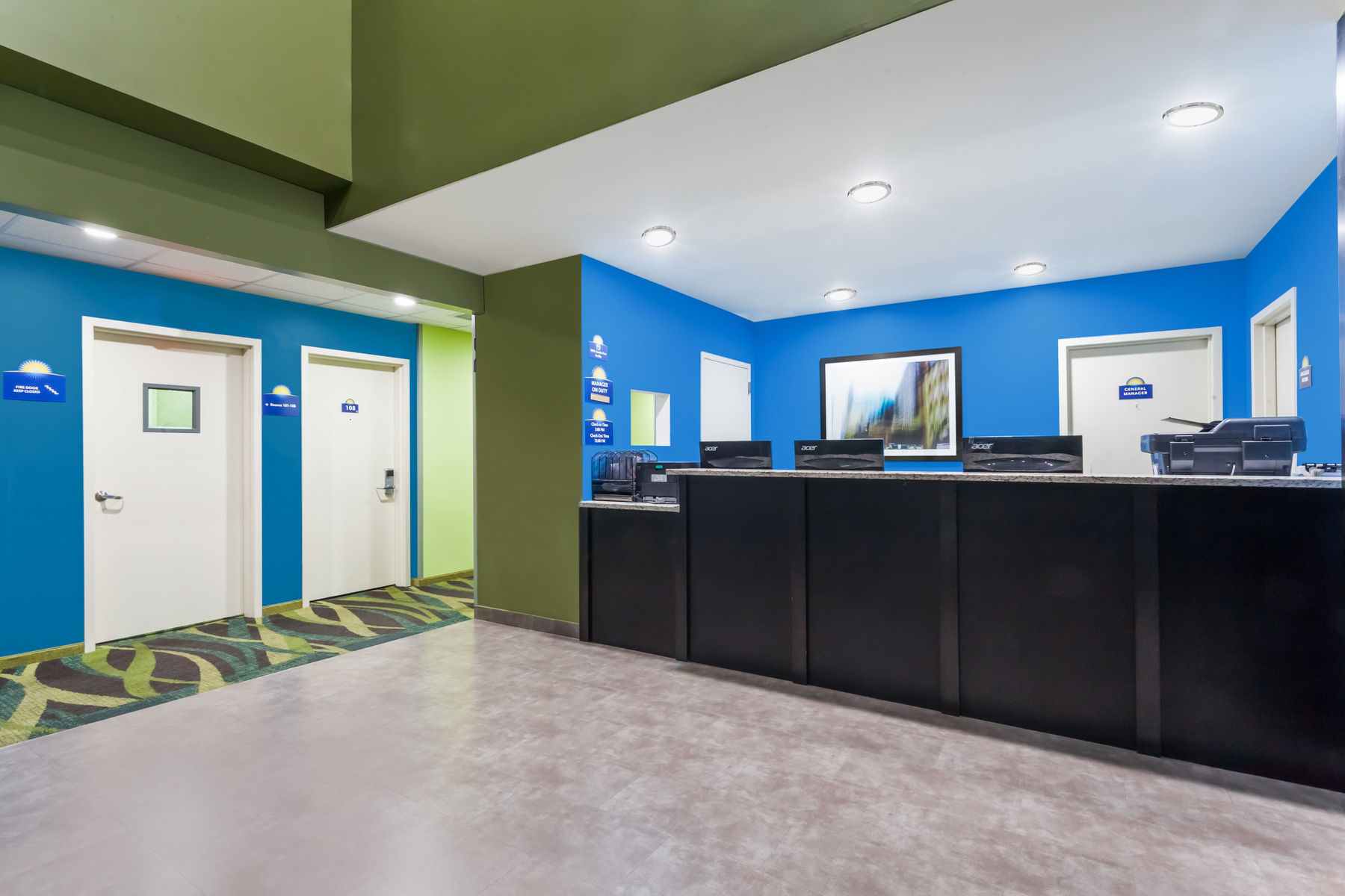 Days Inn & Suites by Wyndham Jamaica JFK Airport
