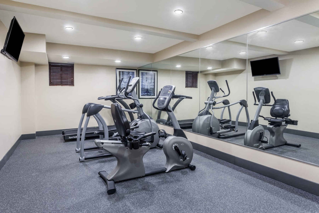 Days Inn & Suites by Wyndham Jamaica JFK Airport