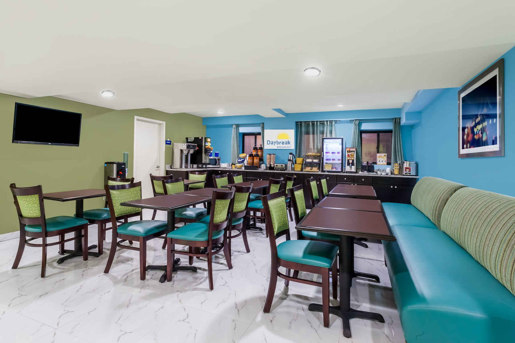 Days Inn & Suites by Wyndham Jamaica JFK Airport