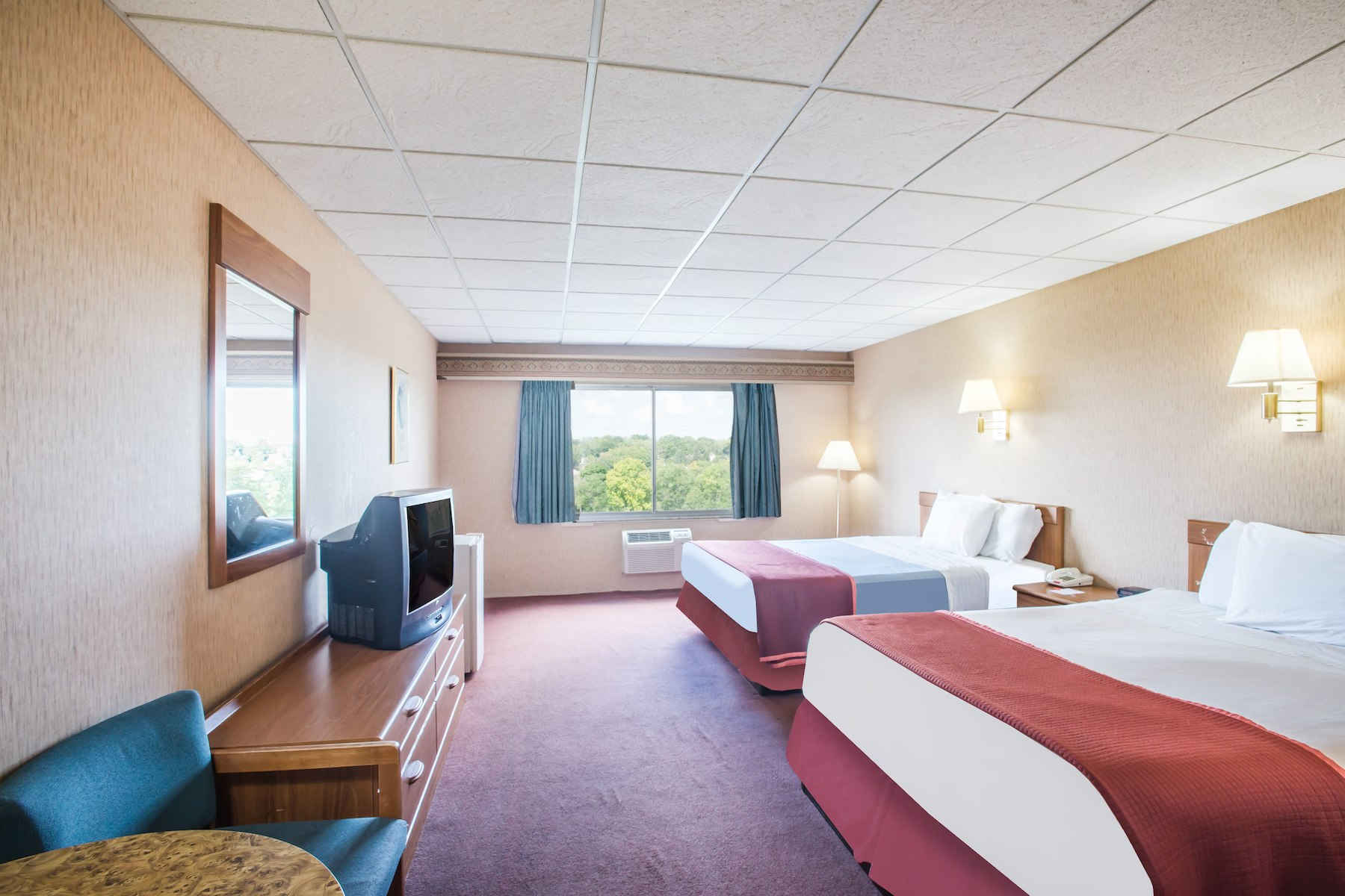 Howard Johnson by Wyndham Closest to the Falls and Casino