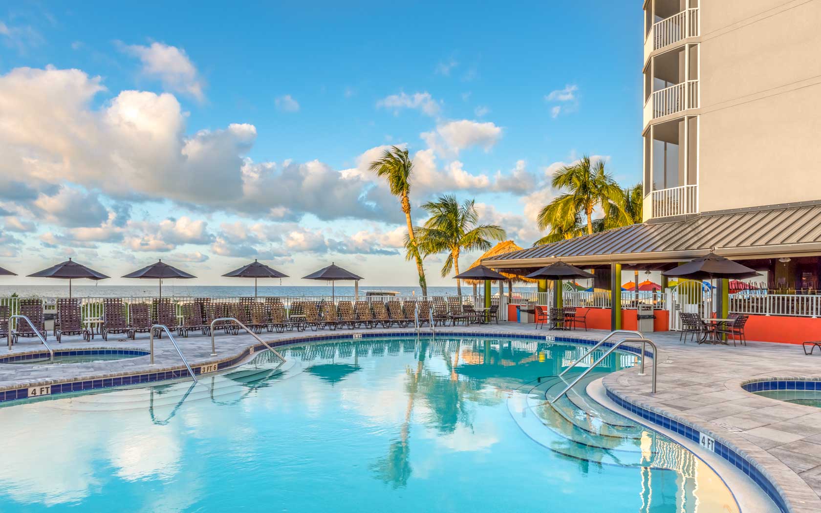 DiamondHead Beach Resort