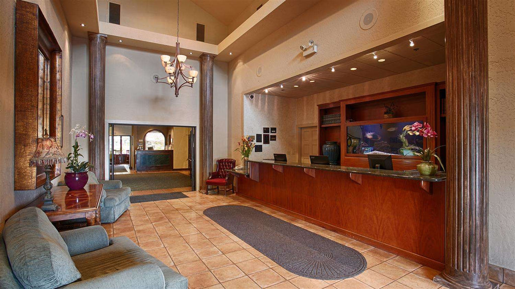 Best Western Seacliff Inn
