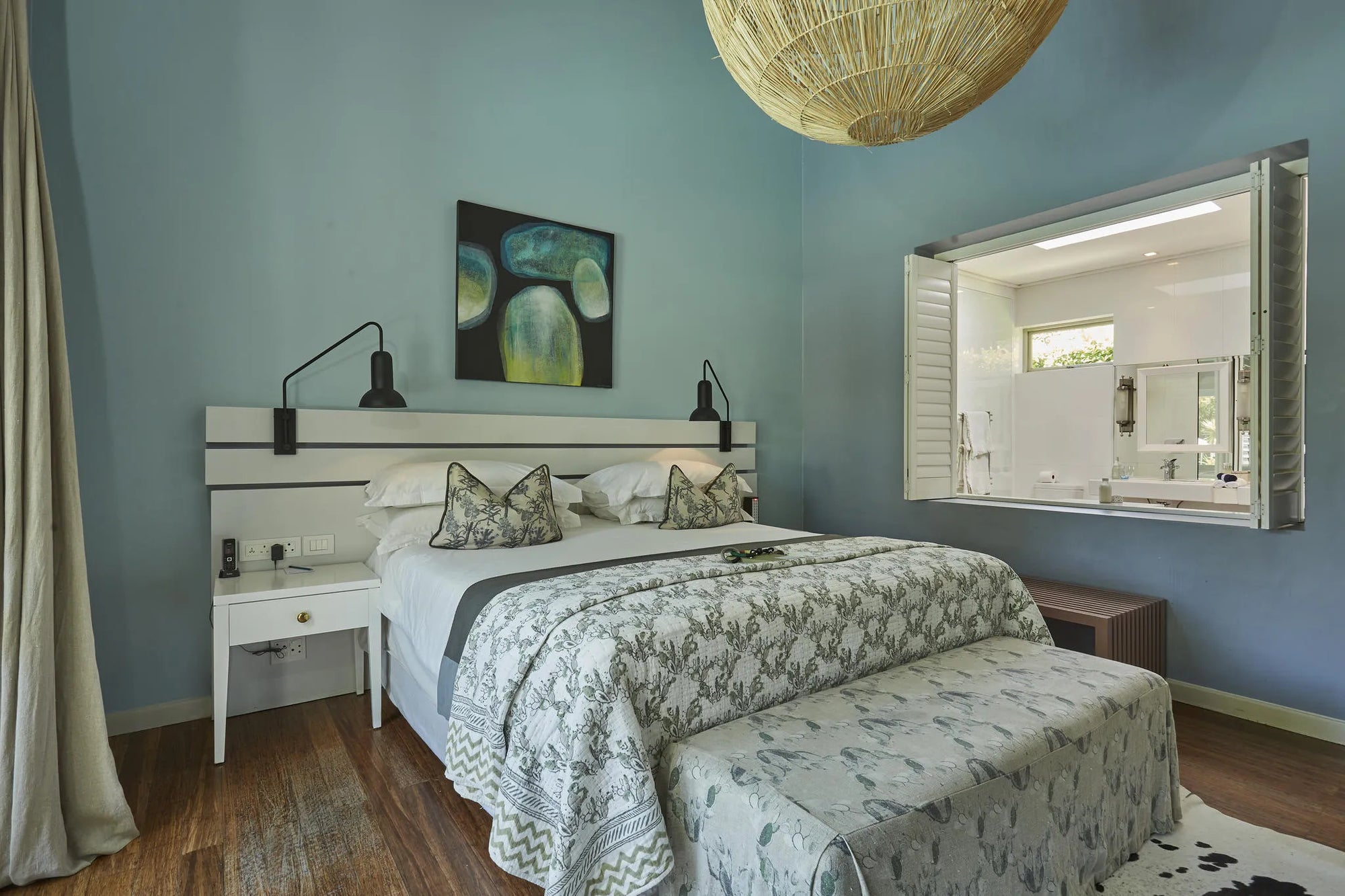 Room gallery image 5.