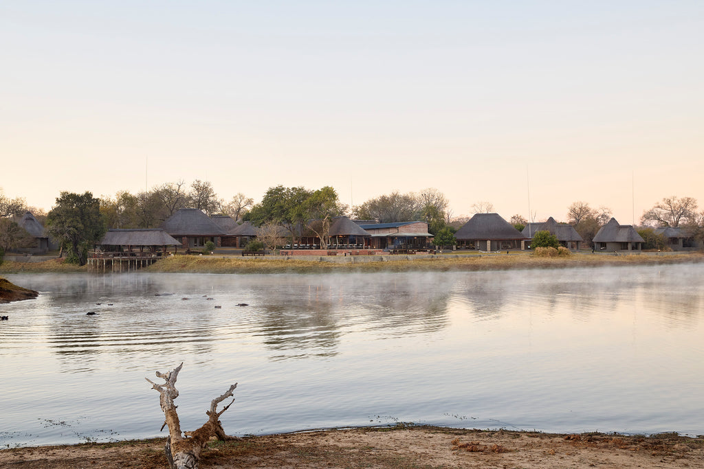 Arathusa Safari Lodge at the waterhole