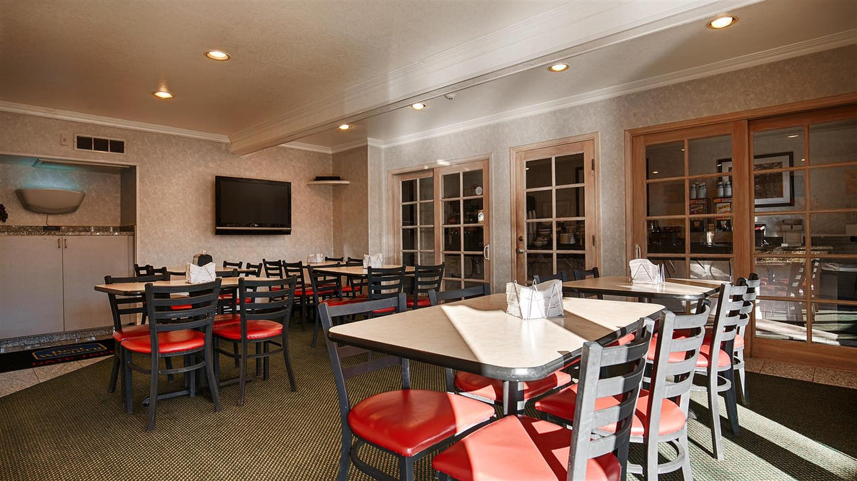 Best Western Date Tree Hotel