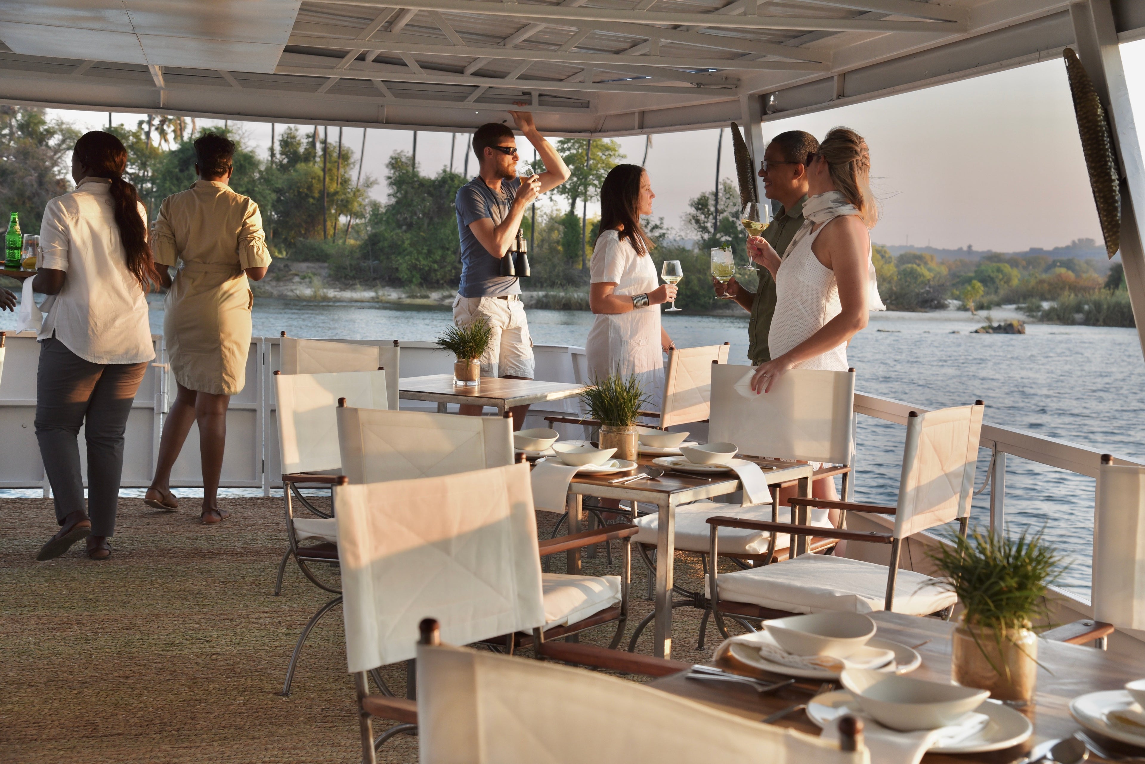 Lunch Cruise Moments