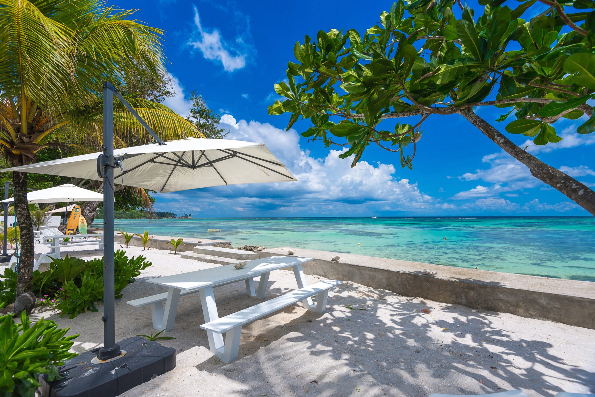 Le Nautique Luxury Beachfront Apartments Mahe