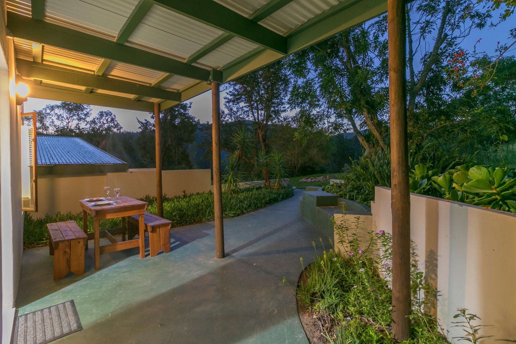 Eastbrook River Lodge