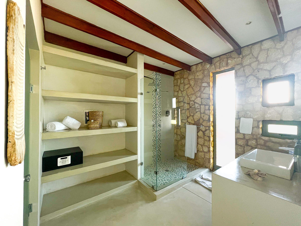 Sea View Bedroom gallery image 13