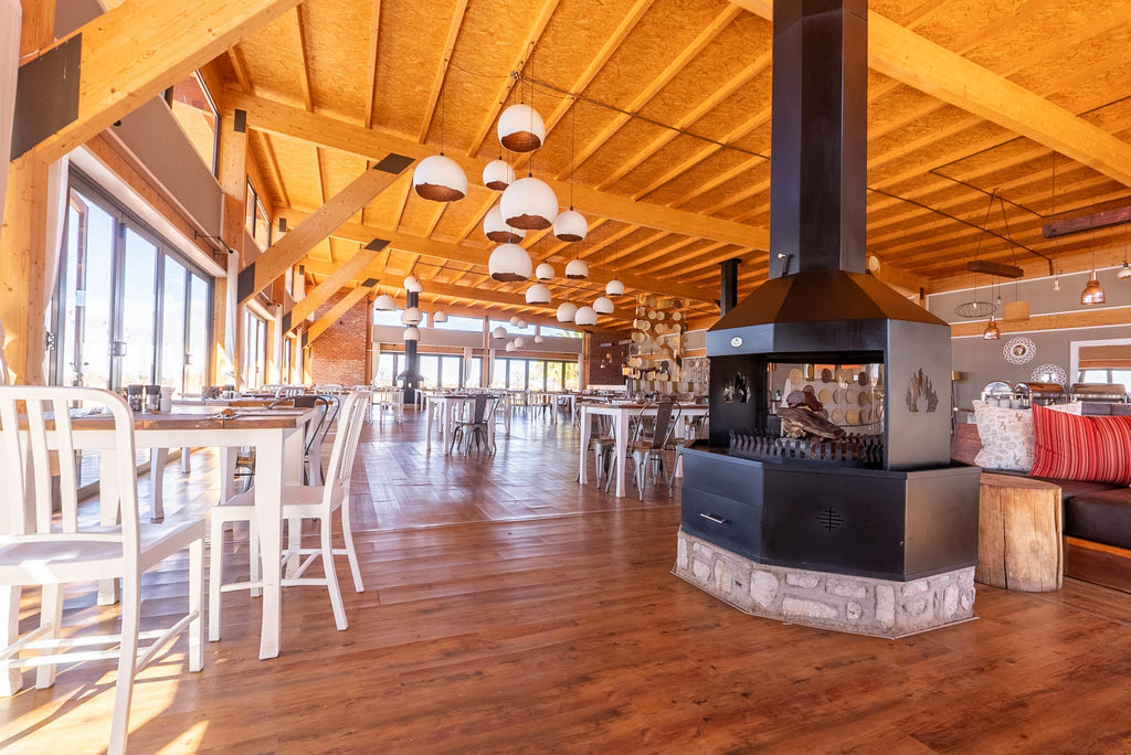 Kalahari Anib Lodge Restaurant gallery image 2