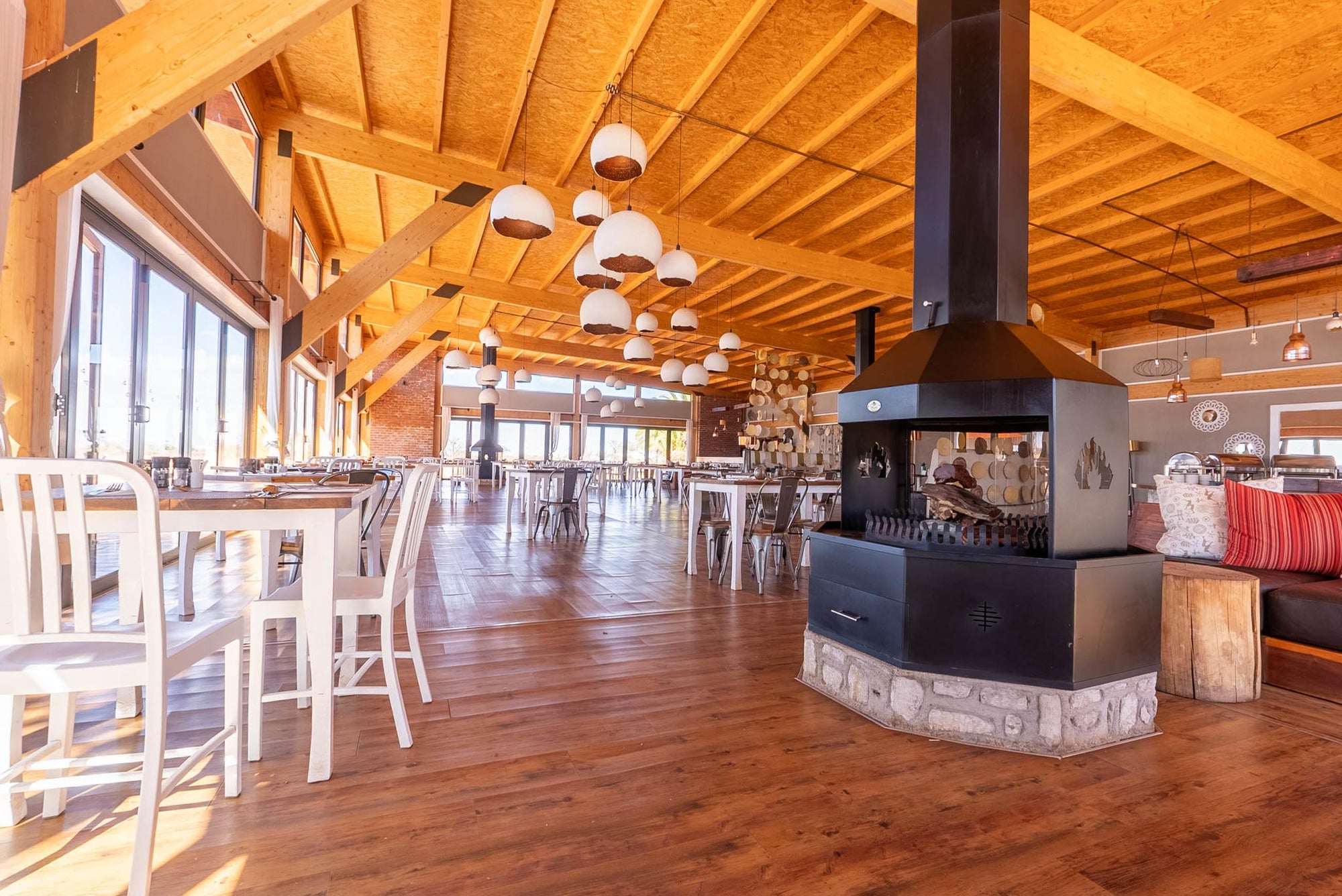 Kalahari Anib Lodge Restaurant gallery image 2
