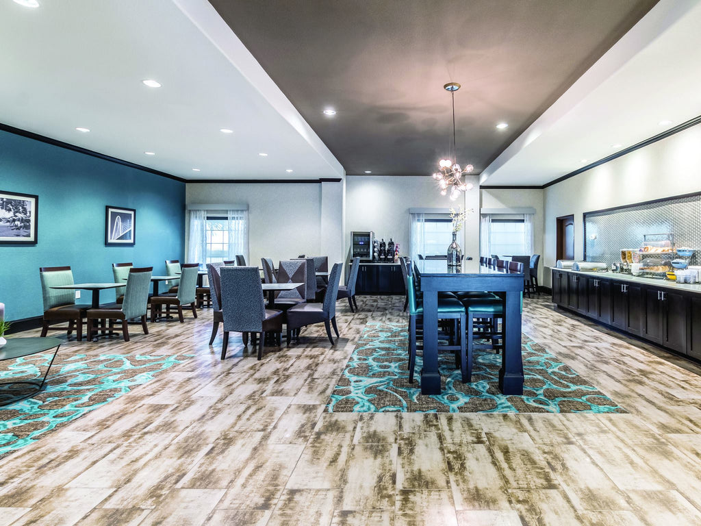 La Quinta Inn & Suites Dallas Grand Prairie South