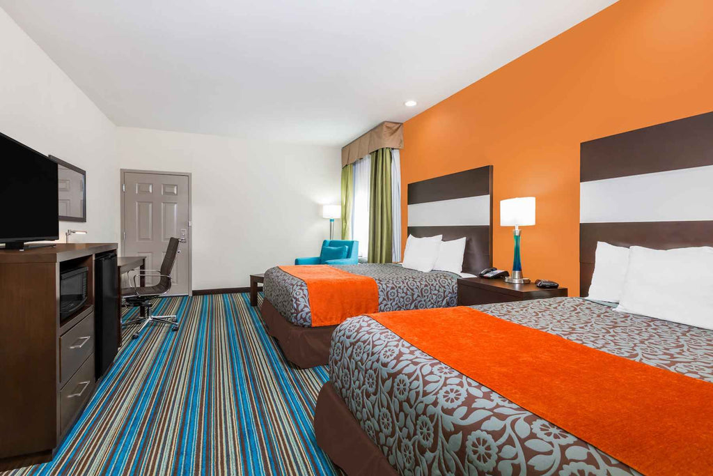 Days Inn & Suites by Wyndham Katy