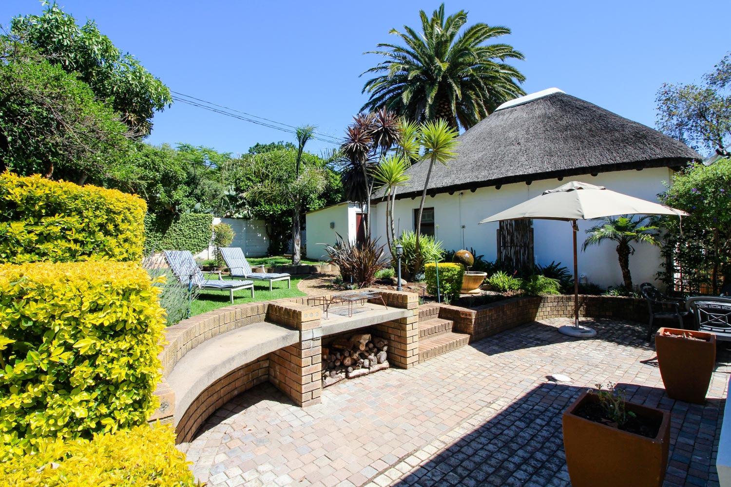 Cape Village Lodge