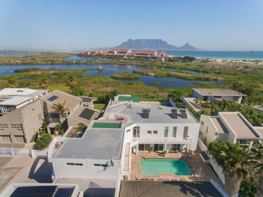 Peach on Beach with Table Mountain Views