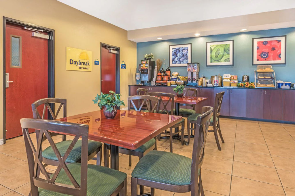 Days Inn by Wyndham Rockdale Texas