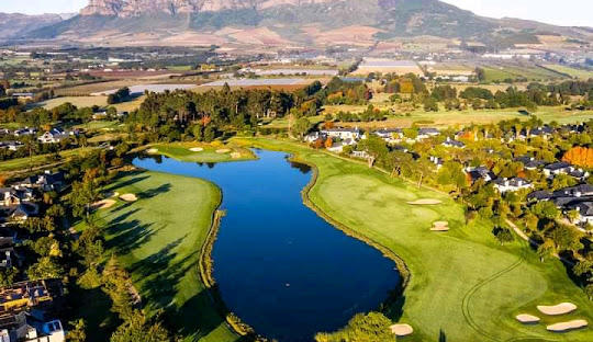 Golf gallery image 5
