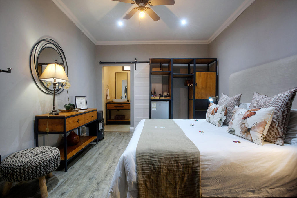 Classic Double  / Twin Room  gallery image 4