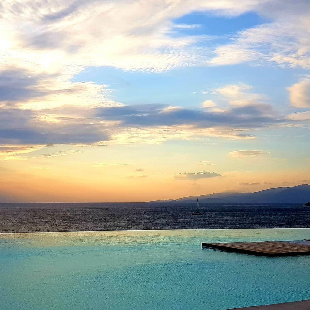 Infinity pool