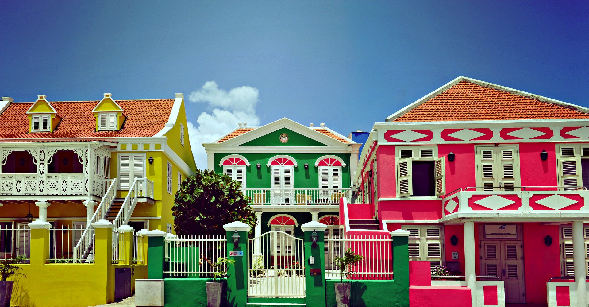 Scuba Lodge & Ocean Suites