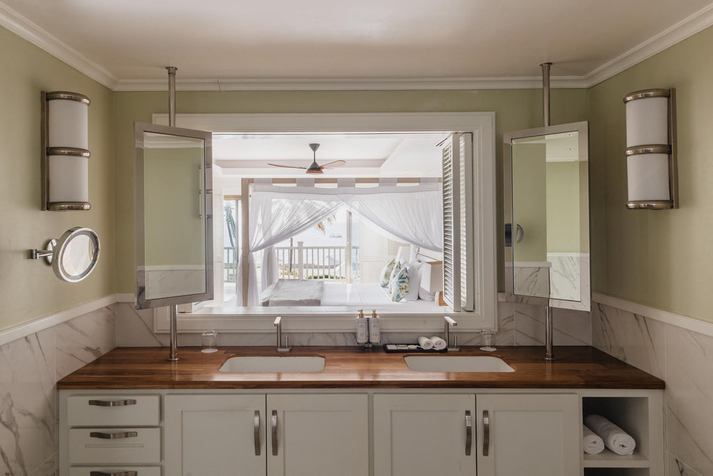2 Bedroom Deluxe Ocean View Suite gallery image 7