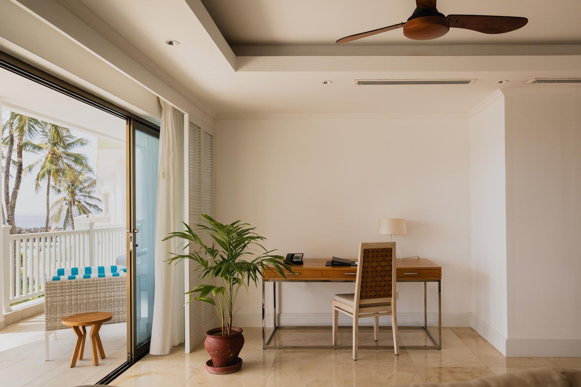 2 Bedroom Ocean View Suite gallery image 6