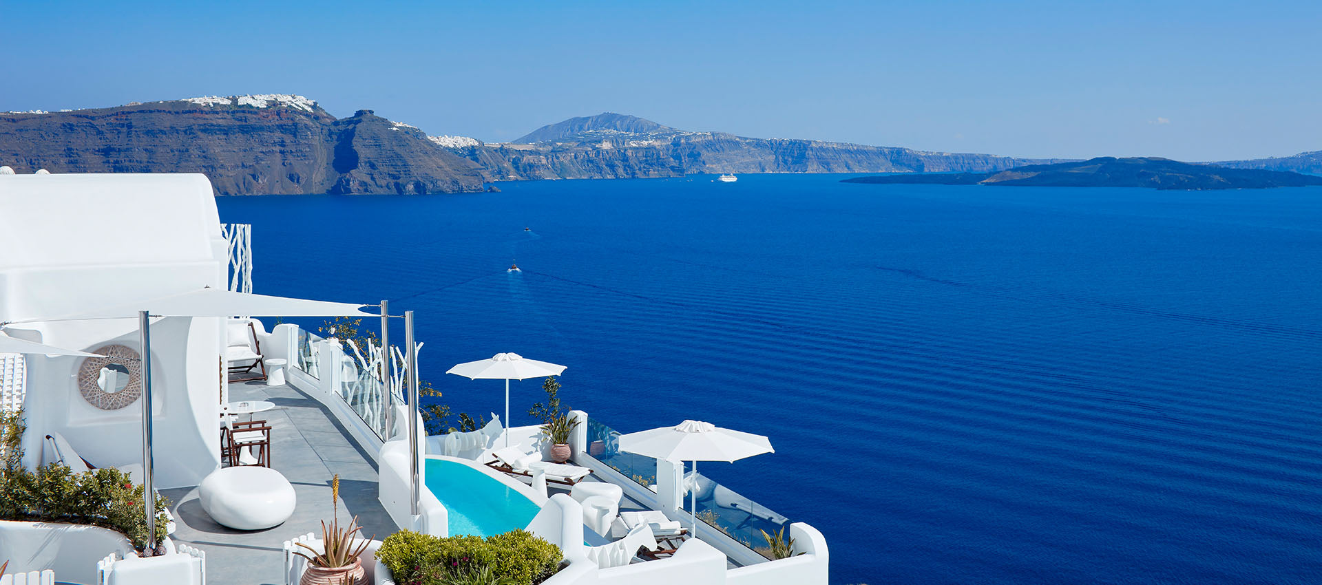 Canaves Oia Sunday Suites