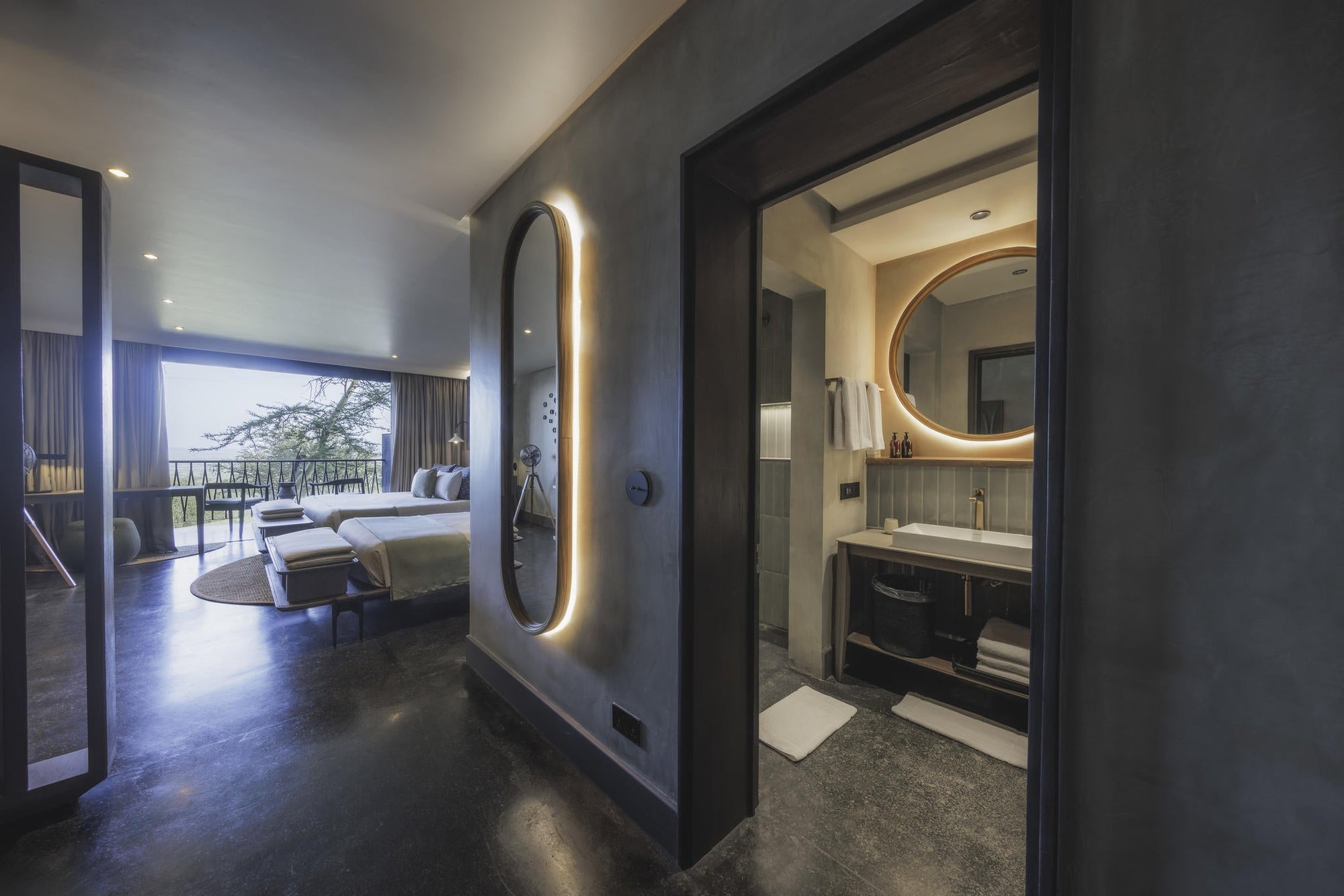 Savannah Rooms gallery image 8