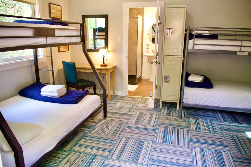 Yosemite Bug Rustic Mountain Resort