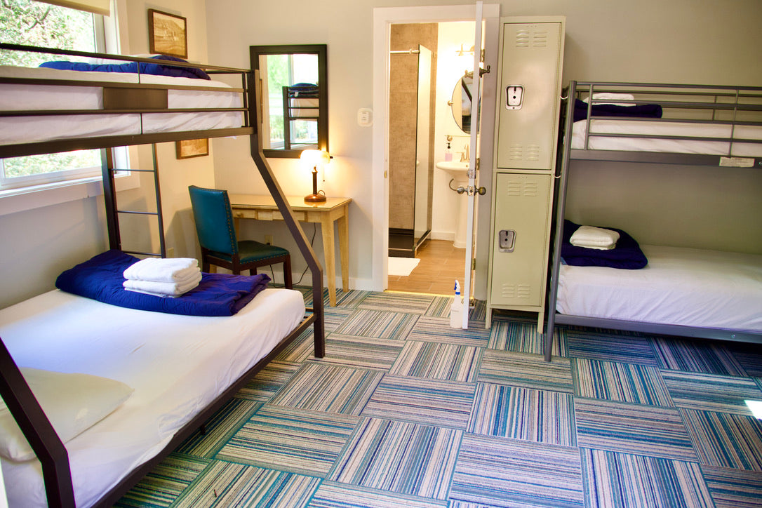 Yosemite Bug Rustic Mountain Resort