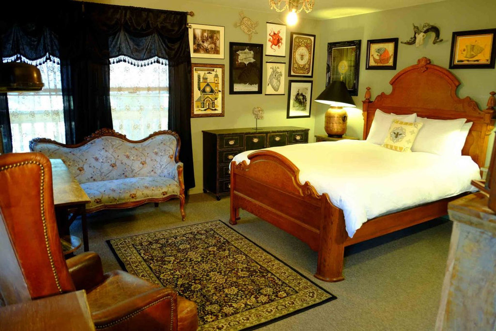 Yosemite Bug Rustic Mountain Resort