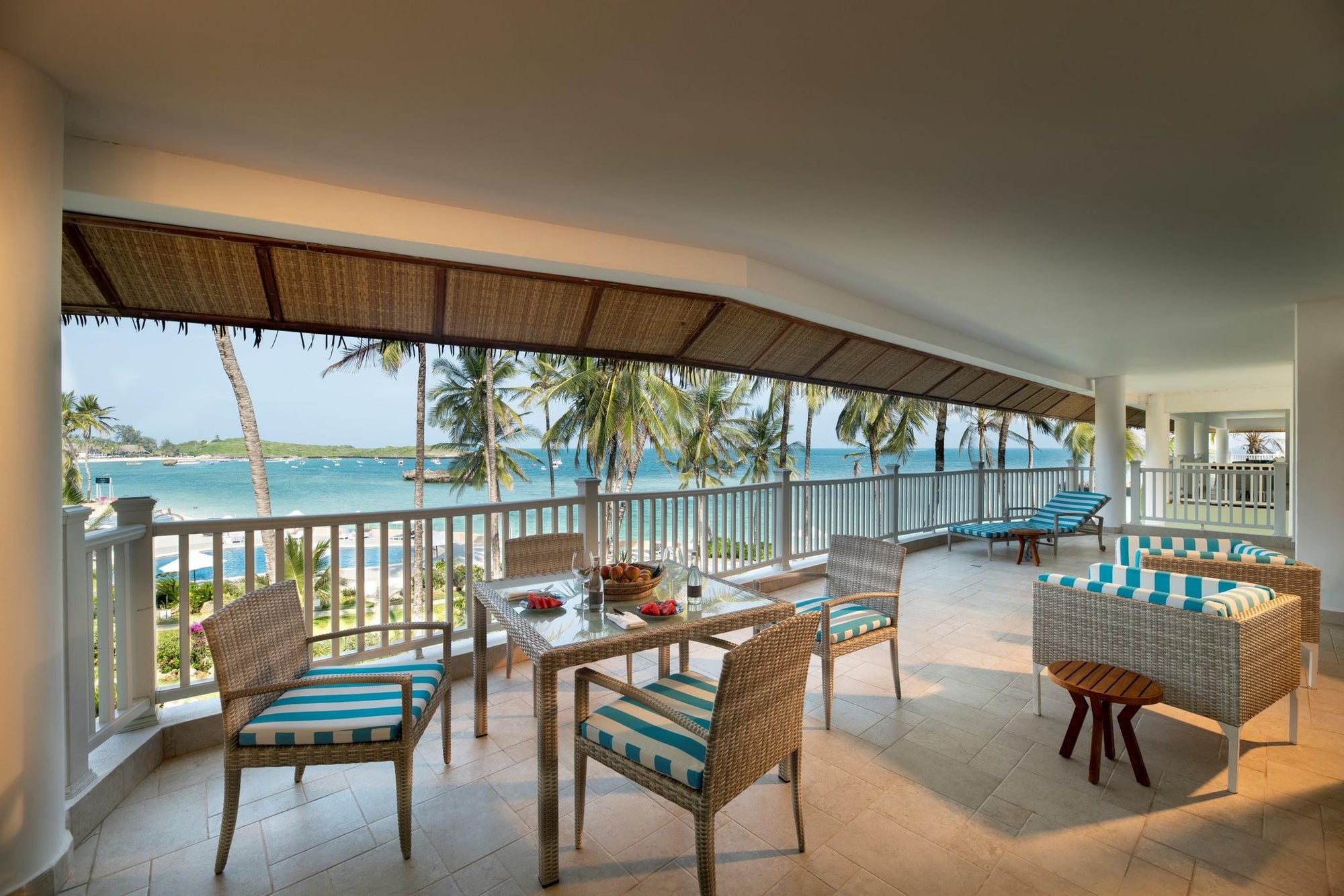 2 Bedroom Ocean View Suite gallery image 2
