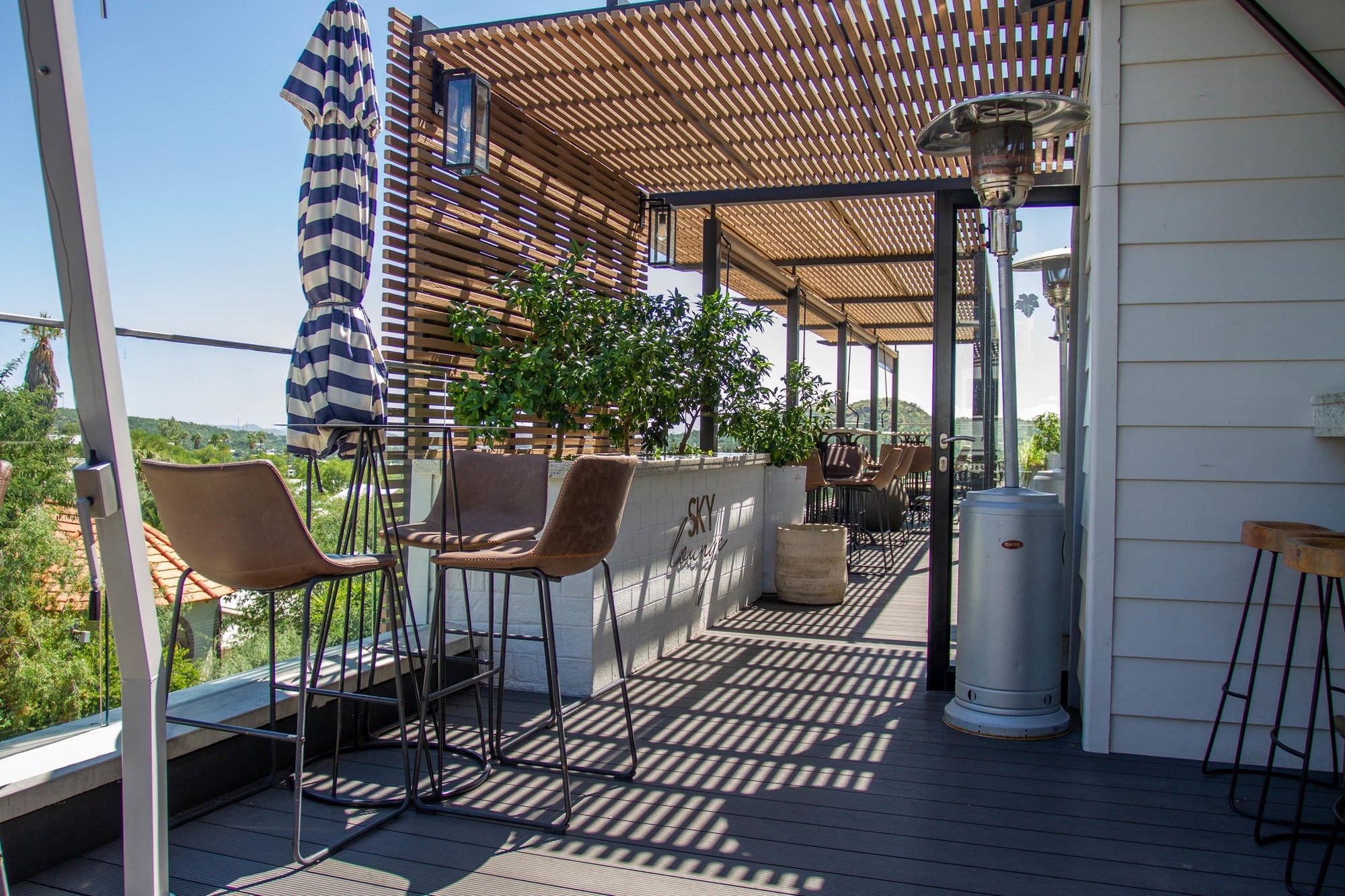 Sky Lounge  gallery image 6