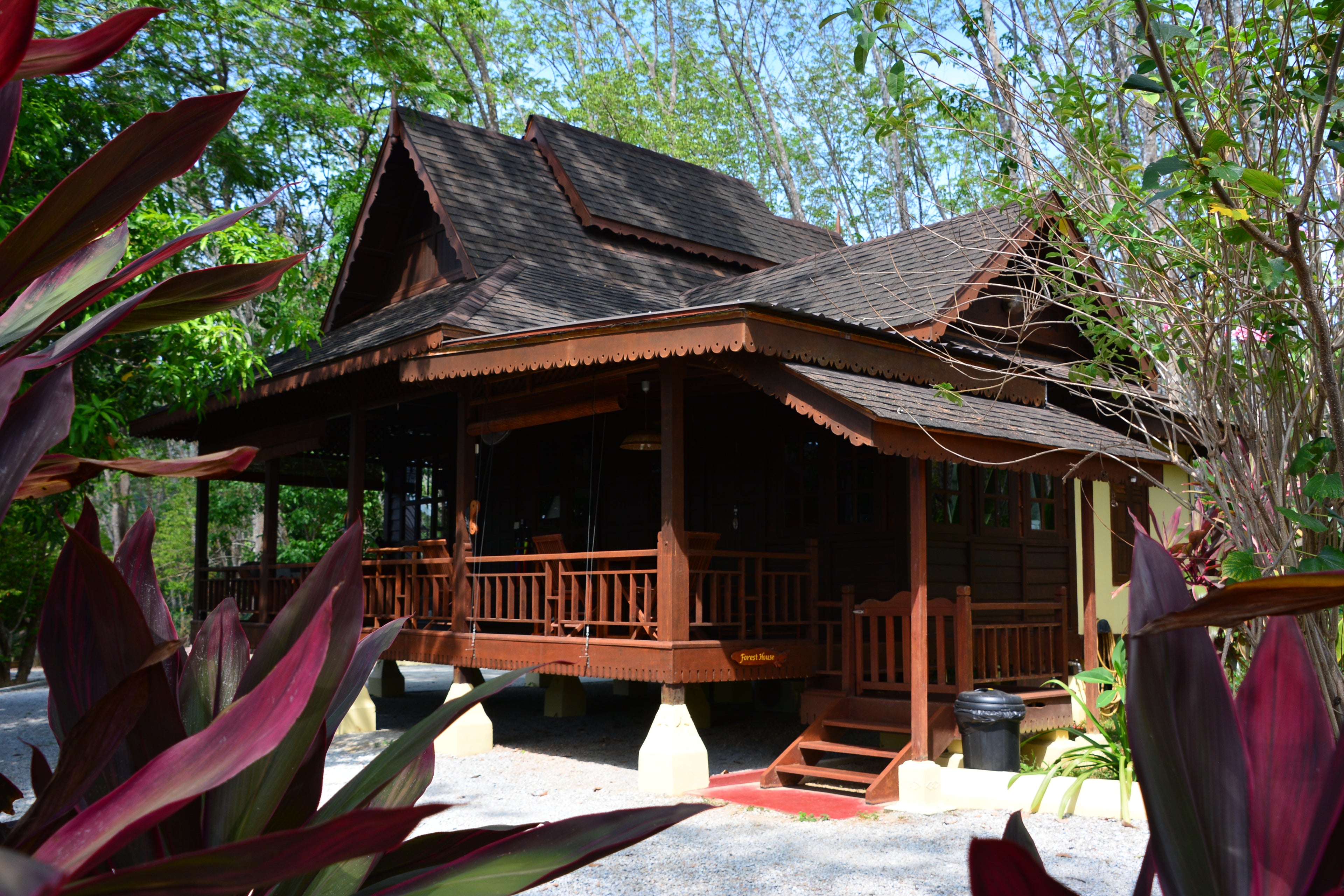 Sunset Valley Holiday House