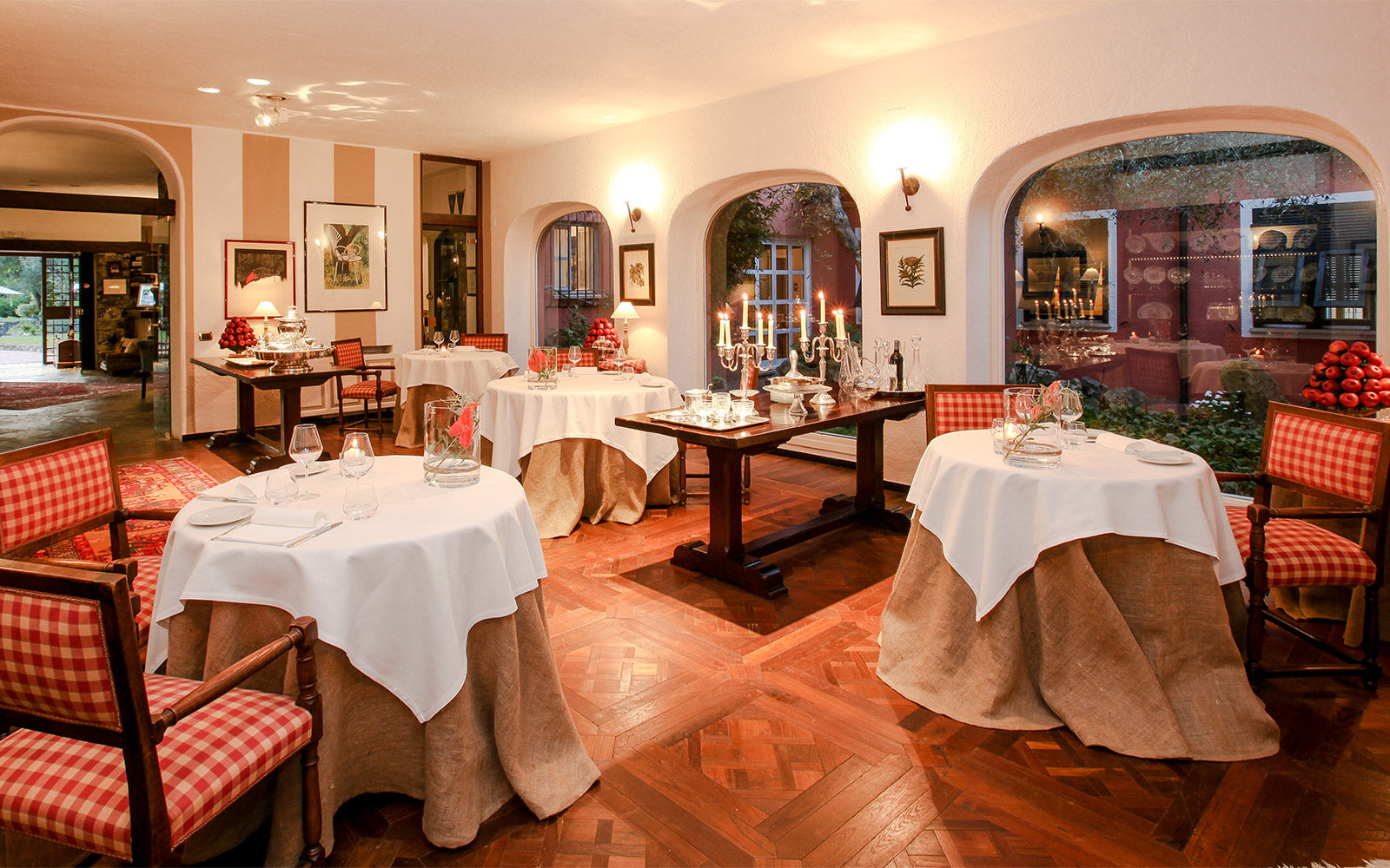 http://www.lameridianaresort.com/assets/uploads/rosmarino/ph.schaff-0137.jpg