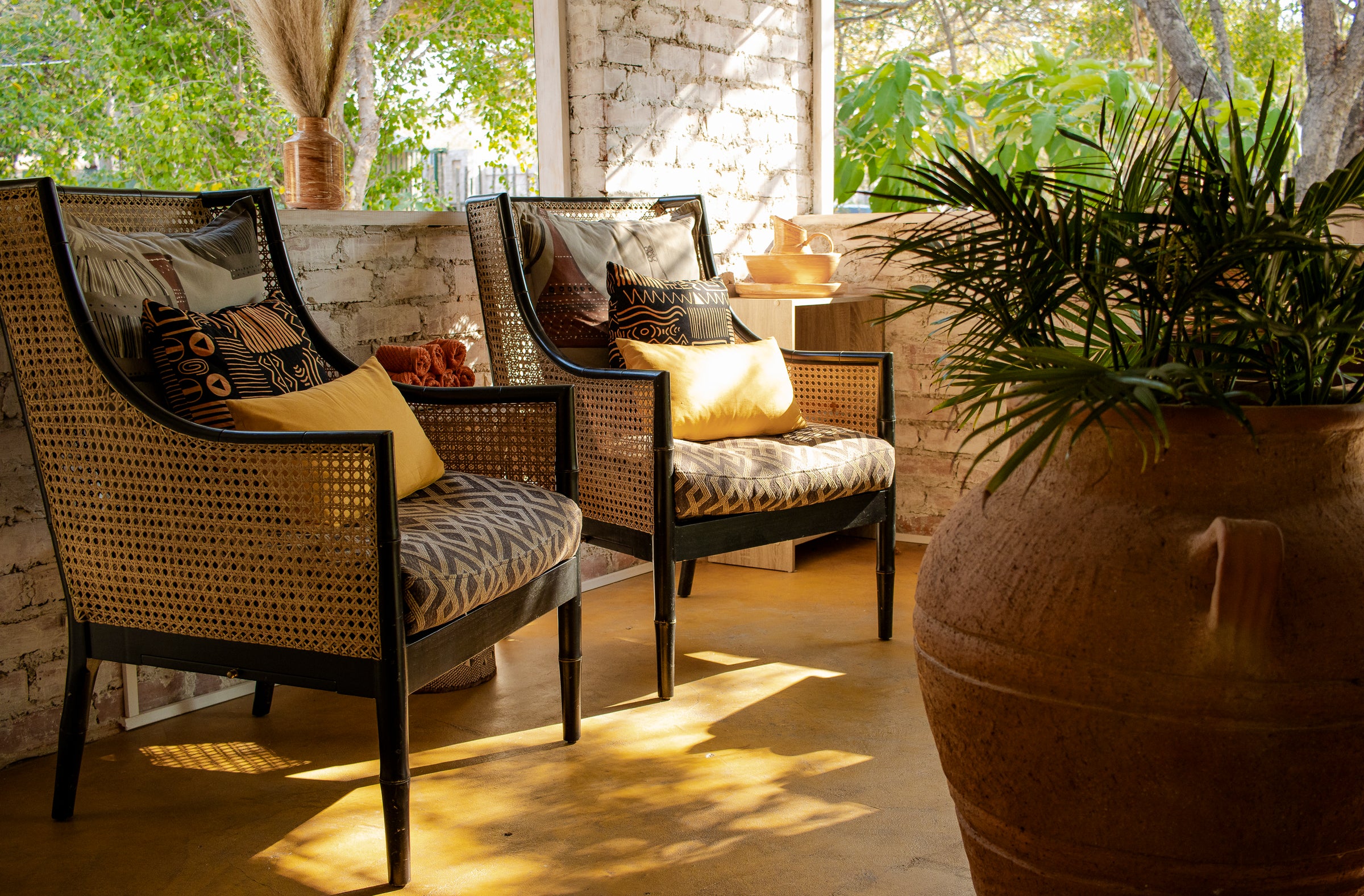 Mbano Manor Hotel Victoria Falls — Bayuni Songbird Retreat (Spa)