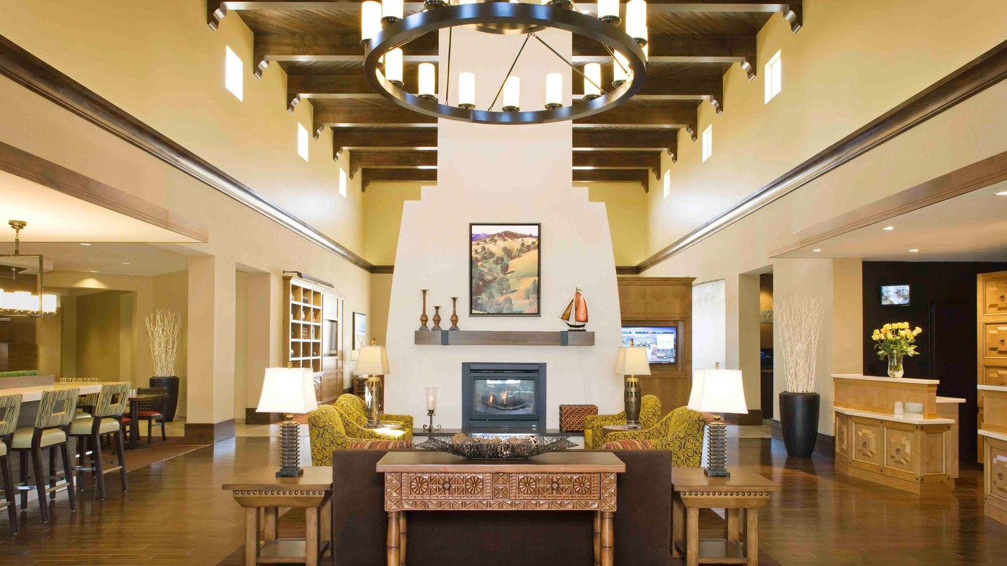 Courtyard by Marriott Santa Barbara Goleta